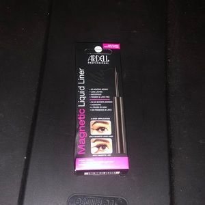 Ardell magnetic liquid liner